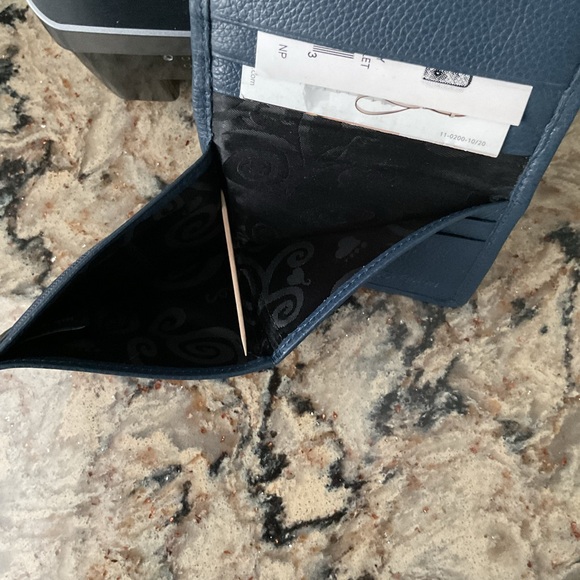 Brighton Fashionista Garden Variety Small Wallet NEW WITH TAGS BEAUTIFUL - Picture 12 of 16